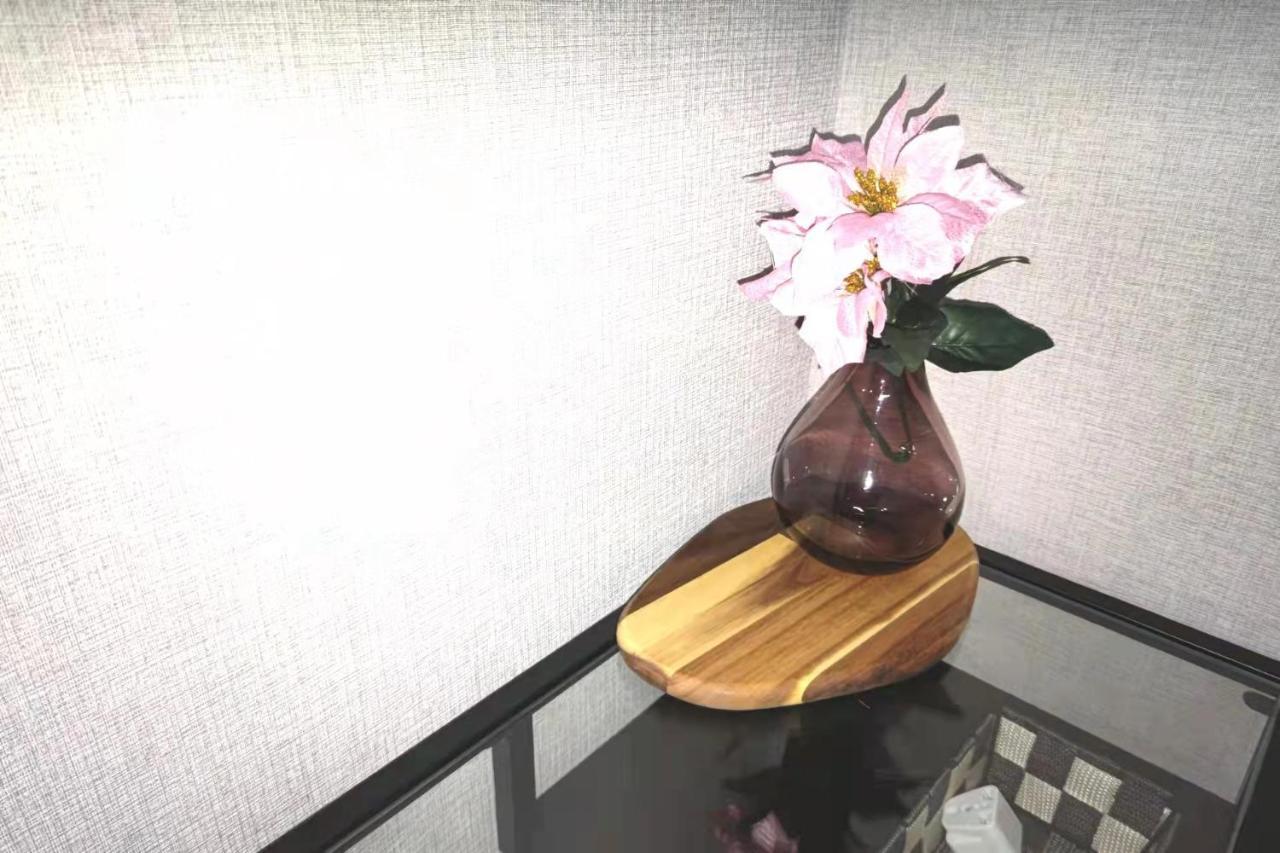 Gm -- Self Check-In -- Room Number & Password Is In The Following Email Tokyo Eksteriør billede